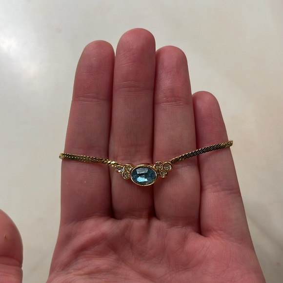 Vintage Light Blue Stoned Gem Necklace ✨🩵 - Picture 7 of 7